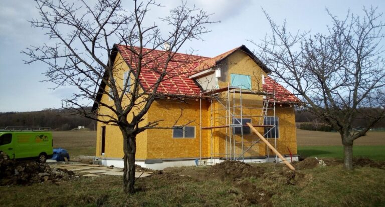 Dřevostavby a zděné domy na klíč