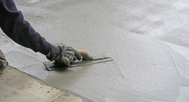 Dobře upravený beton začíná správným hladítkem
